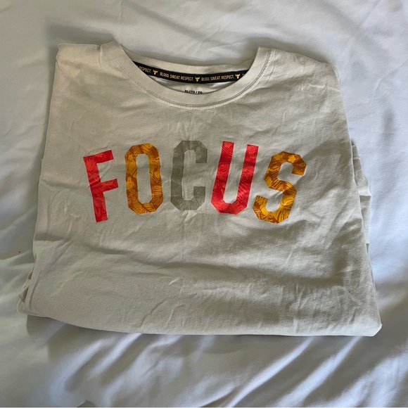 Under Armour | loose FOCUS shirt off white - Picture 2 of 3